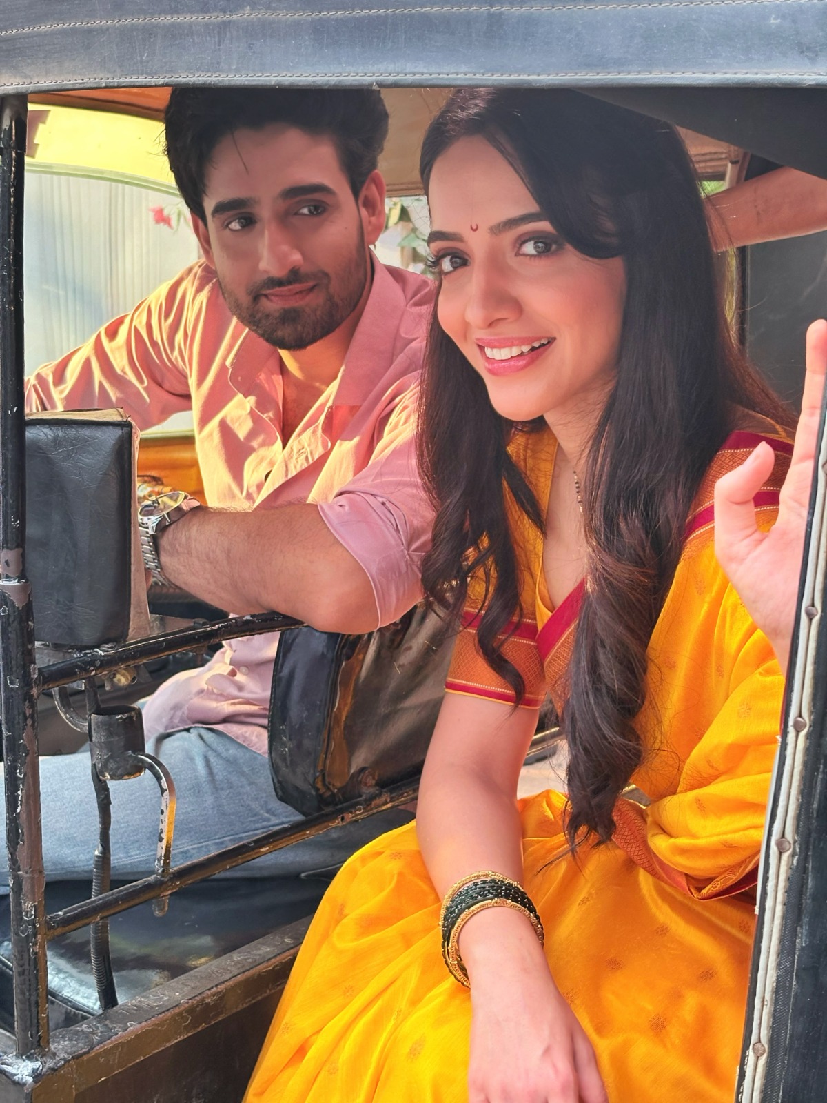 Jagadhatri set for a new beginning; Sonakshi Batra, Farman Haider and Sayantani Ghosh share their excitement